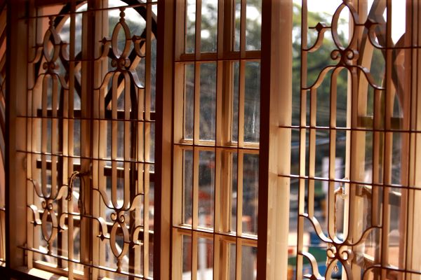 Cost of Metal Window Repair in Oakland