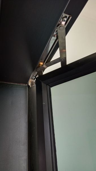 Cost of Pivot Window Replacement in Oakland