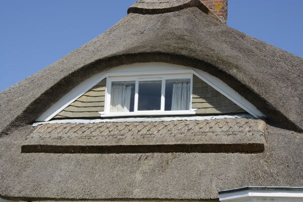 Cost of Eyebrow Window Replacement in Oakland
